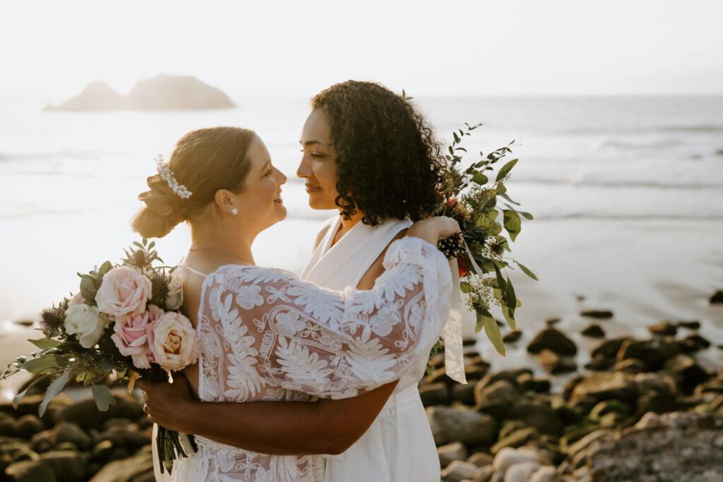 san francisco elopement couple at sutro baths