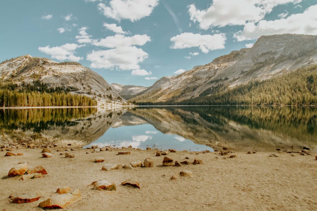 Tenaya Lake Yosemite National Park