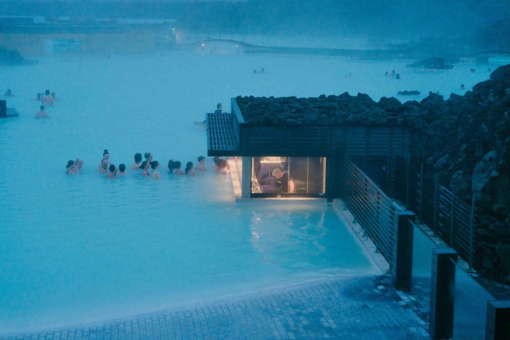 blue lagoon iceland at night