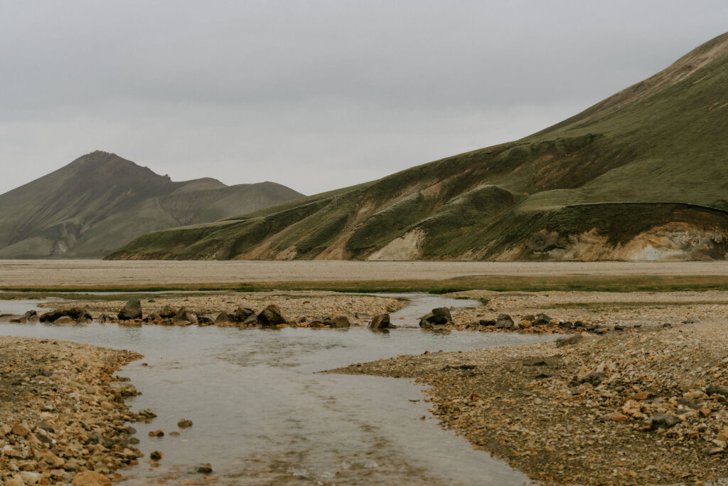 landscape picture of the highlands in iceland