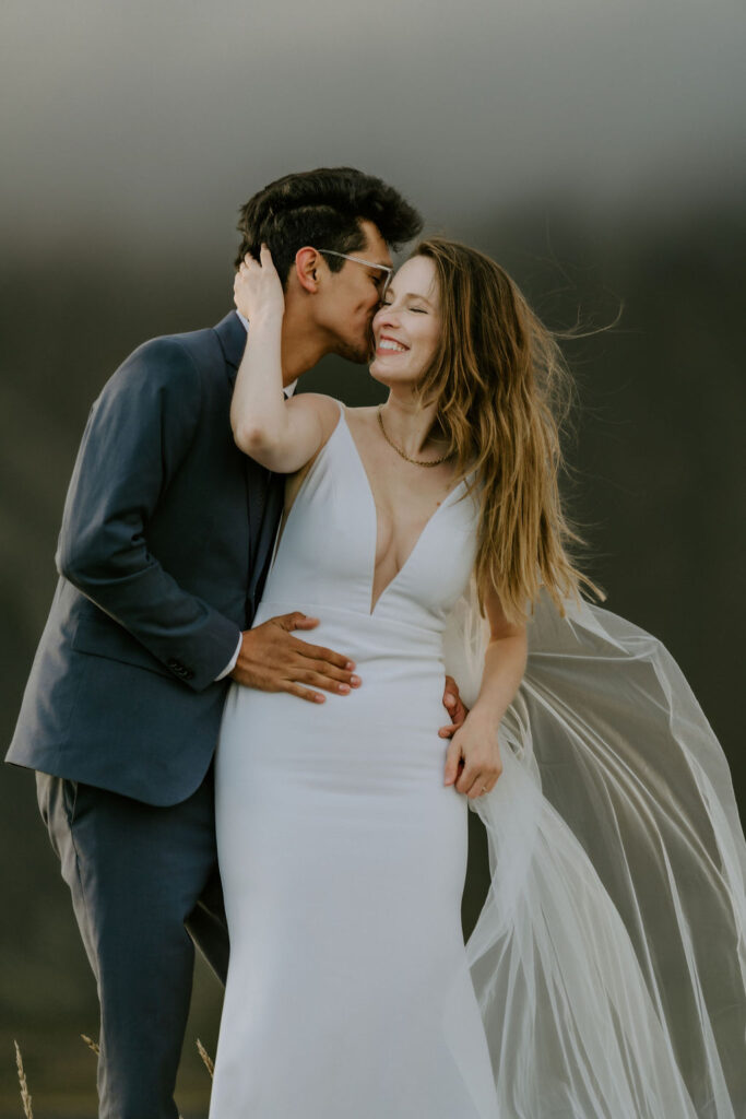 couple eloping in iceland at Stokksnes