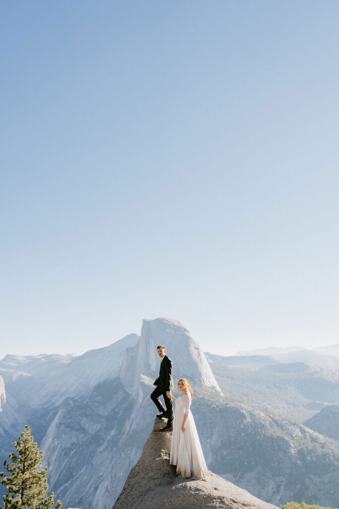 wedding at glacier point in Yosemite