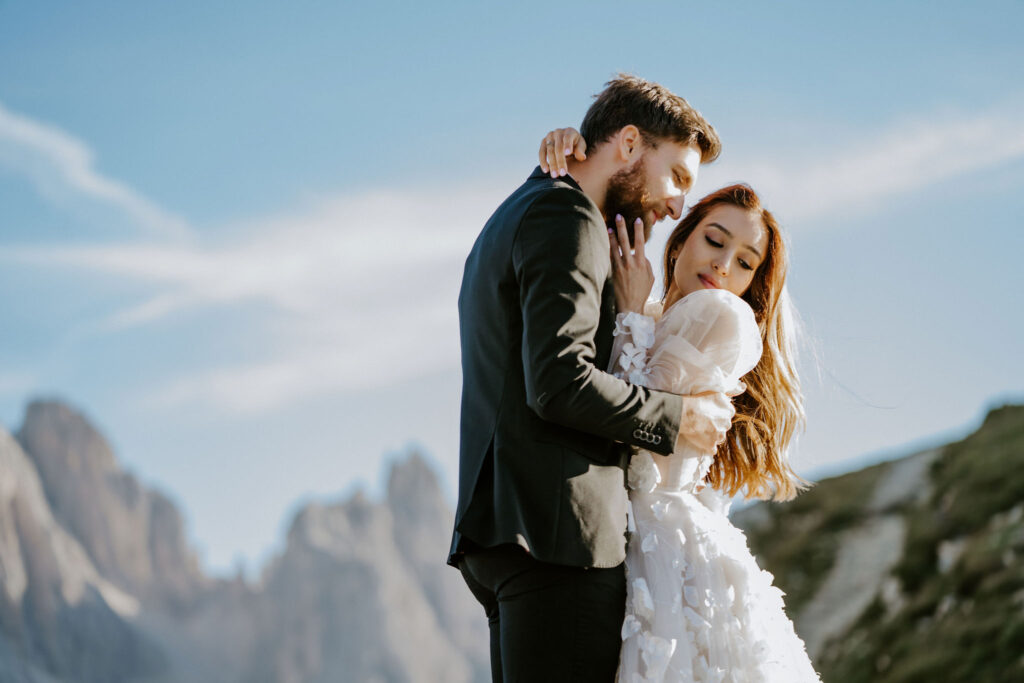romantic and adventurous dolomites elopement day at cadini di misurina