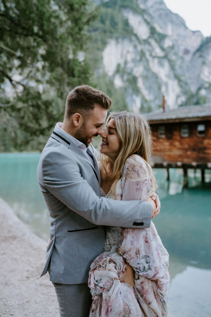 romantic elopement couple at lago di braies