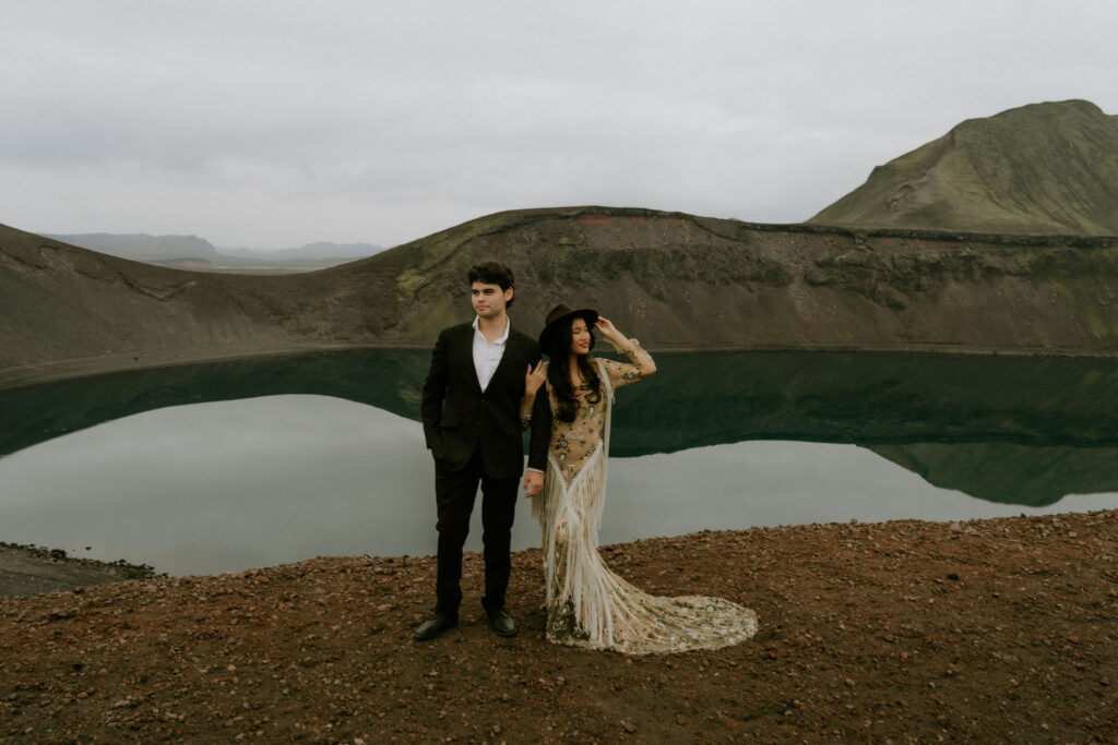 dreamy elopement couple during their iceland highlands elopement at Landmannalaugar