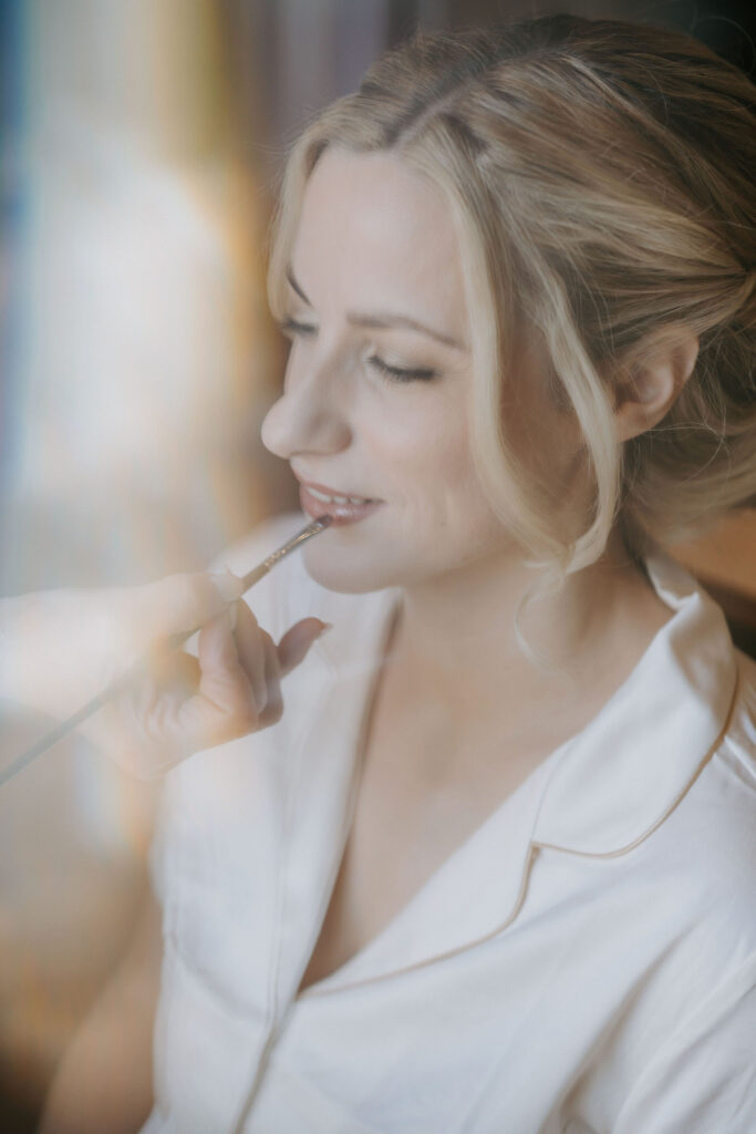 bride getting ready at bernardus lodge