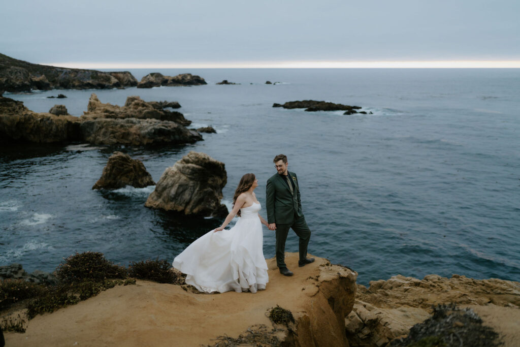 bride and groom lantern photos at soberanes point