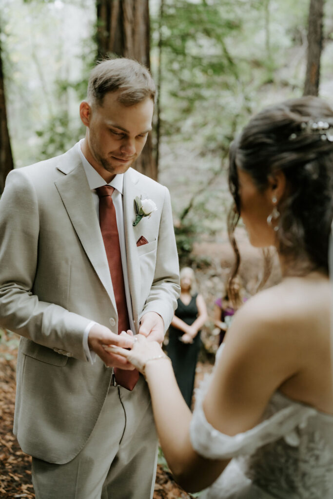 redwoods forest elopement ceremony at armstrong redwoods