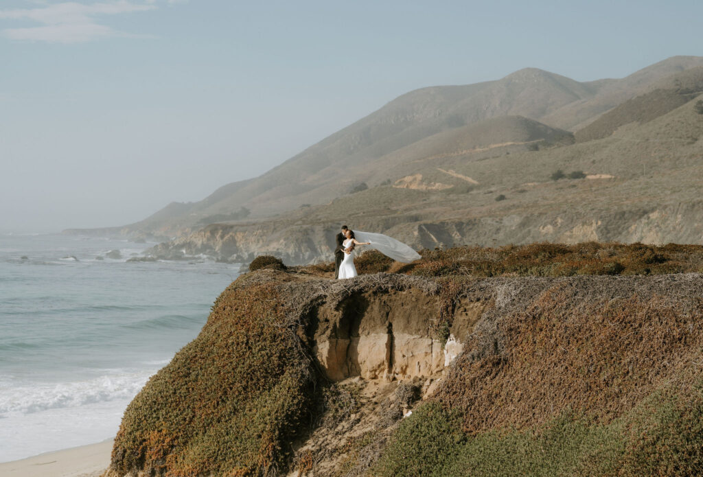 7 Best California Coast & Redwood Elopement Locations for Nature-Loving Couples