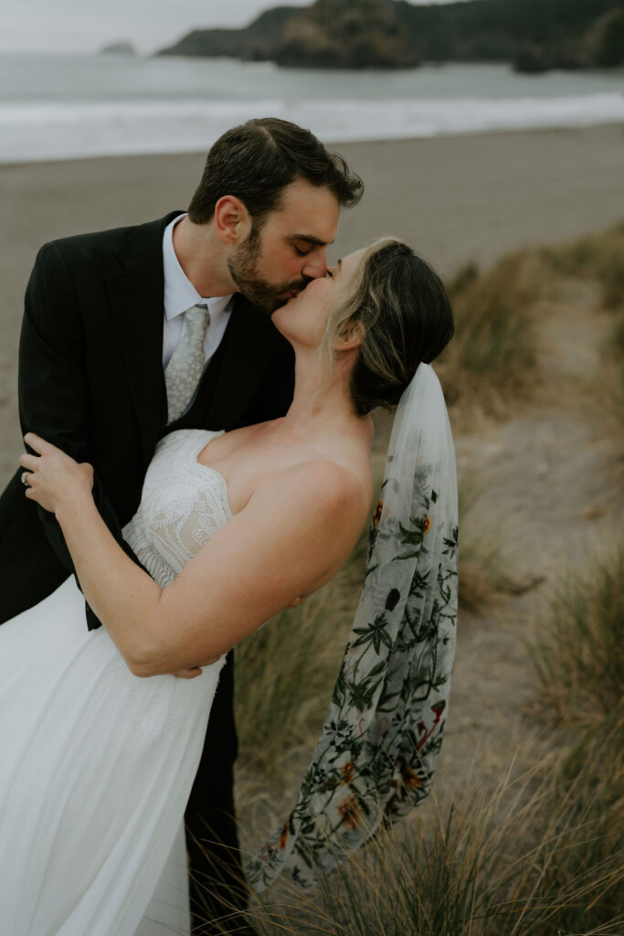 7 Best California Coast & Redwood Elopement Locations for Nature-Loving Couples
