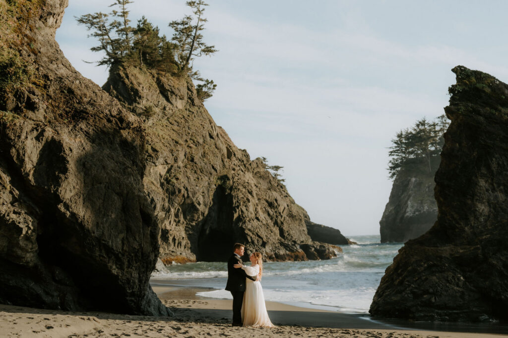 Jedediah Smith Redwoods Elopement on the Southern Oregon Coast | Meredith & Blake