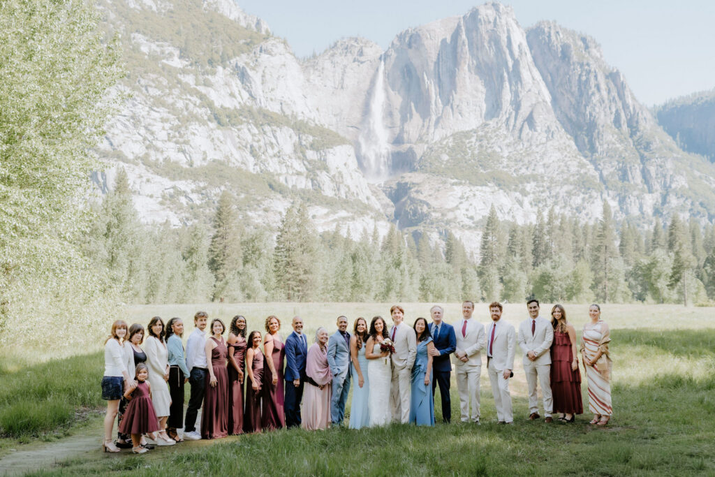 beautiful picture of the newlyweds and their family