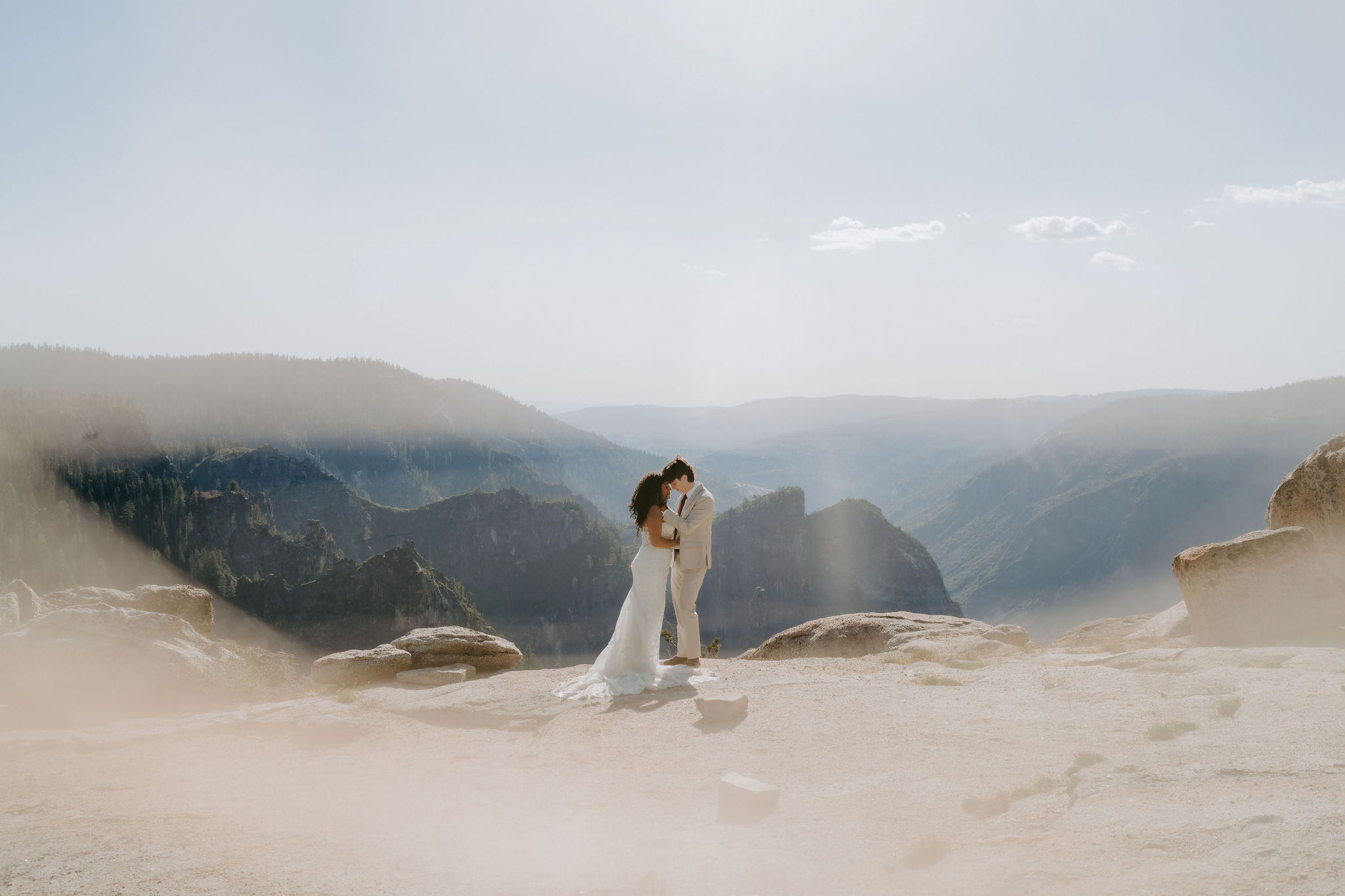 A Spring Yosemite Elopement with Family, Dogs, and Sunset Vows at Taft Point