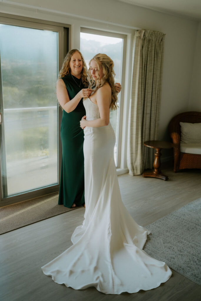 cute picture of the bride getting ready for her ceremony