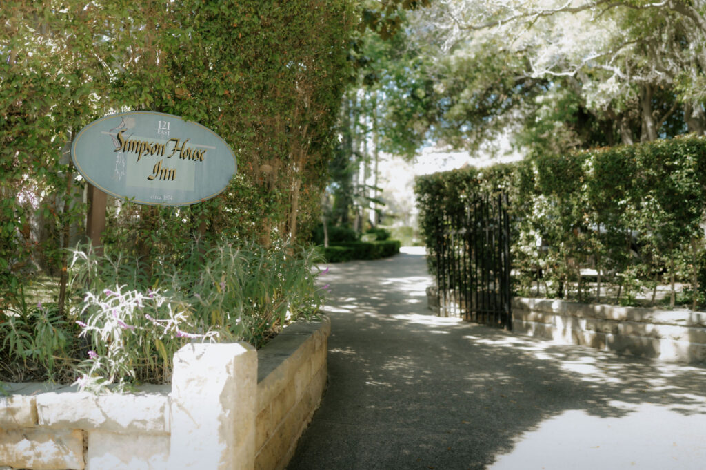 An Intimate Santa Barbara Elopement | Courthouse Ceremony, Coastline Vows & Dinner
