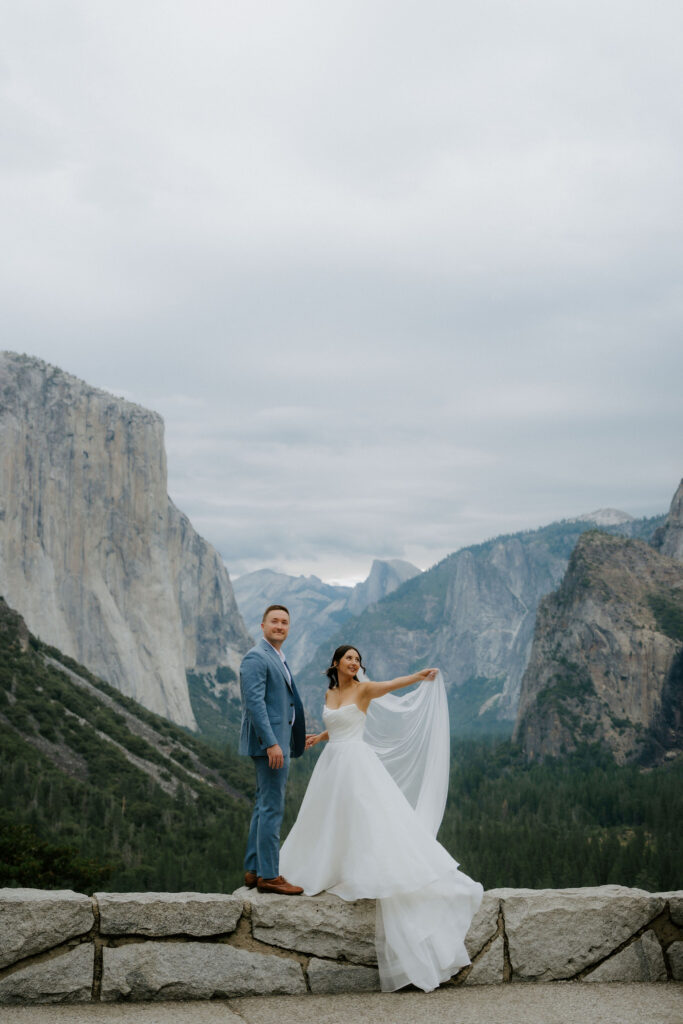 beautiful picture of the bride before her ceremony