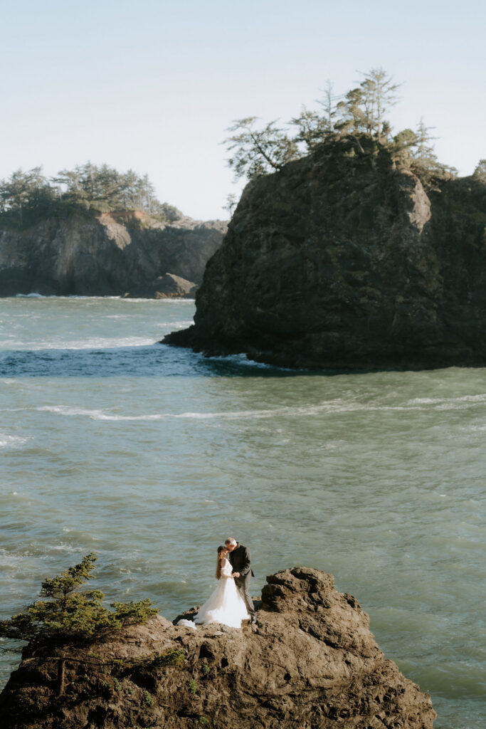 Kas & Tim’s Crescent City Elopement in the Northern California Redwoods