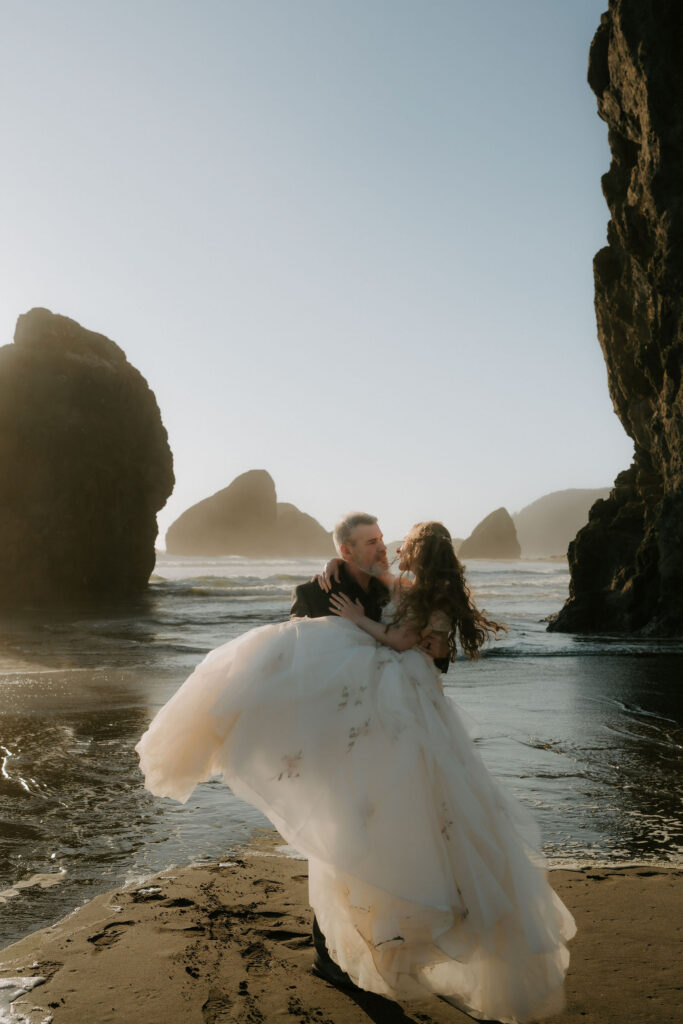 Golden hour bridal portraits in the Oregon coast