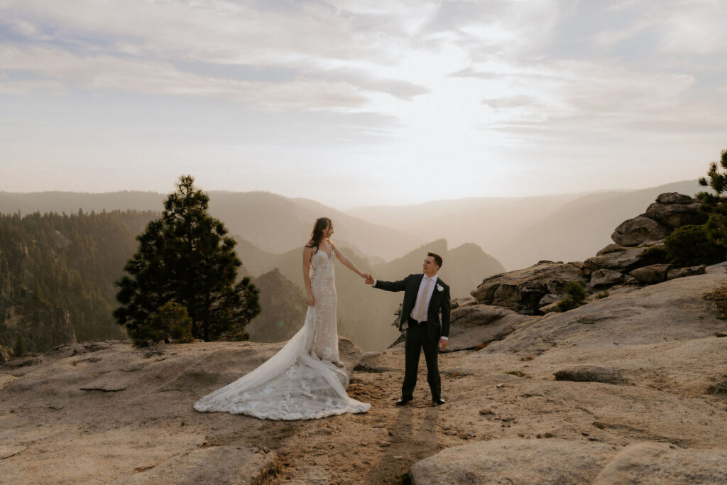 sunset bridal portraits in yosemite